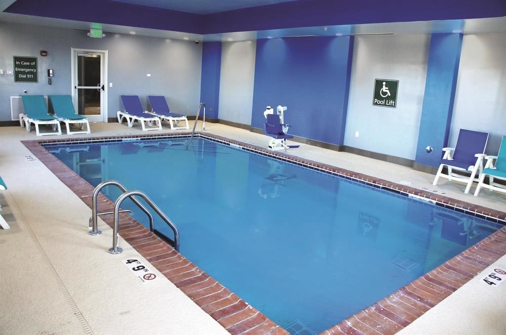 La Quinta By Wyndham Springfield Hotell Exteriör bild